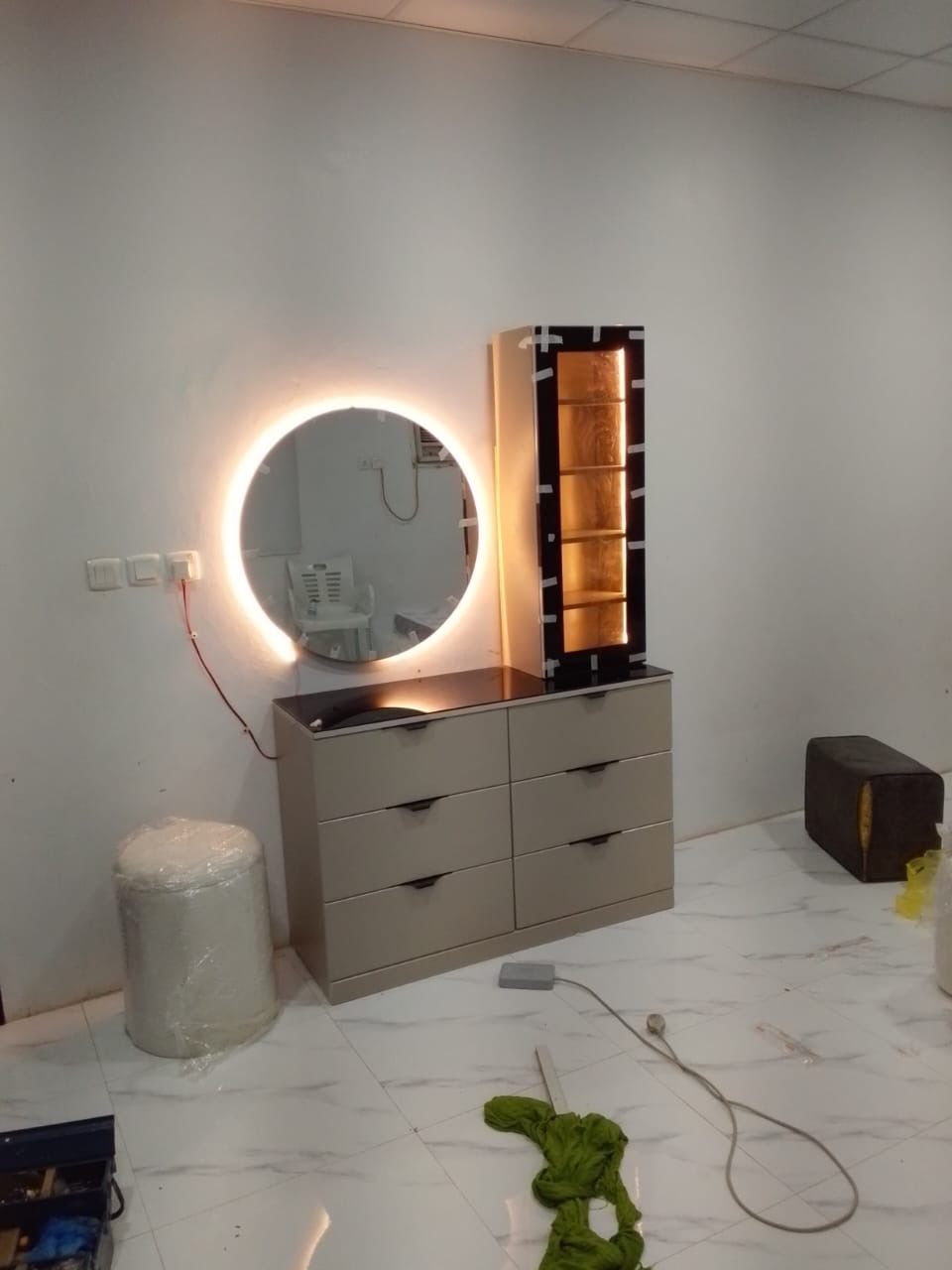 تسريحة مرآة مضيئة